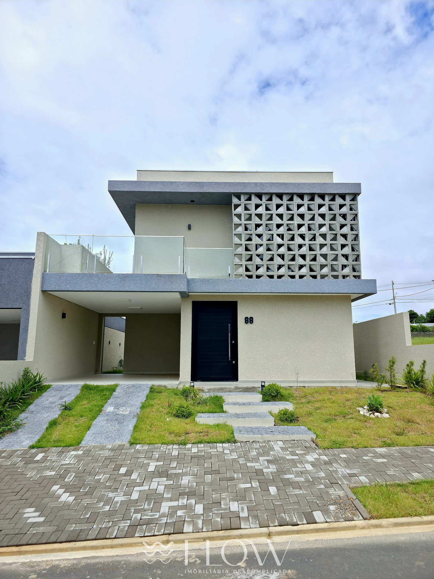 Sobrado em Jardim Carvalho