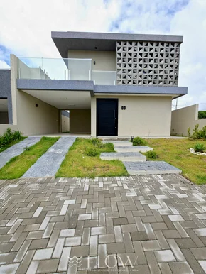 Sobrado em Jardim Carvalho