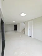 <strong>Sobrado em Condominio</strong>&nbsp;<small>(3 dormit&oacute;rios sendo 1 su&iacute;te)</small>