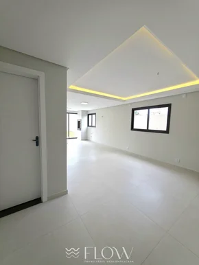 Sobrado em Jardim Carvalho