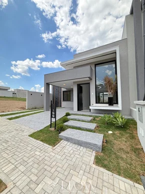 Casa em Jardim Carvalho