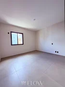 <strong>CASA COM 4 SUITES</strong>