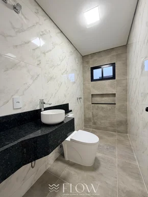 Casa Com 3 Dormitórios Sendo 1 Suite