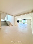 <strong>CASA EM CONDOMÍNIO FECHADO COM 3 SUÍTES</strong>