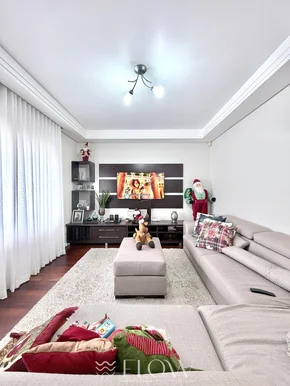 Casa Terrea Com Piscina E Edicula