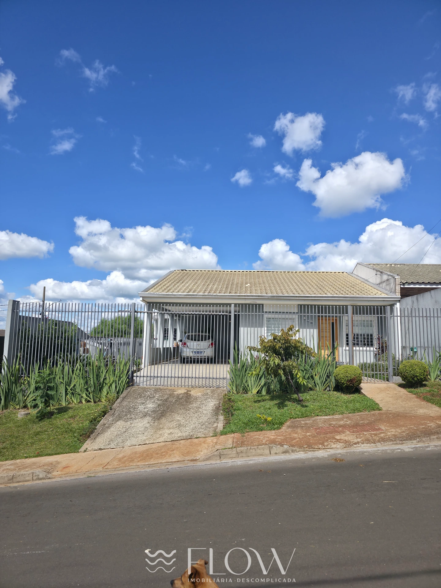 Casa Semimobiliada Com Area Gourmet