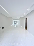 <strong>CASA EM CONDOMÍNIO FECHADO COM 3 SUITES</strong>