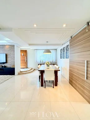 Casa Em Condomínio Fechado Com 3 Quartos Sendo 1 Suite