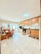 <strong>CASA AMPLA COM 3 QUARTOS E PISCINA</strong>