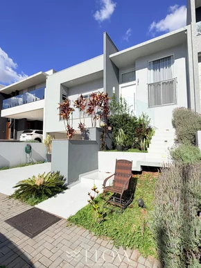 Casa Moderna Com 3 Suítes E Piscina No Villa Toscana