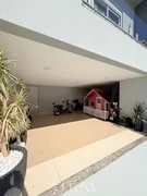 <strong>CASA MODERNA COM 3 SUÍTES E PISCINA NO VILLA TOSCANA</strong>