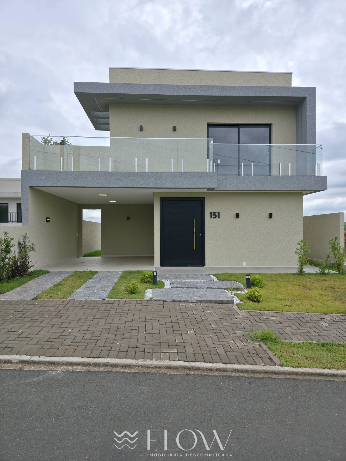 Sobrado em Jardim Carvalho