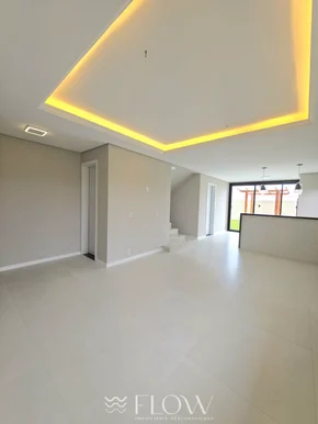 Sobrado em Jardim Carvalho