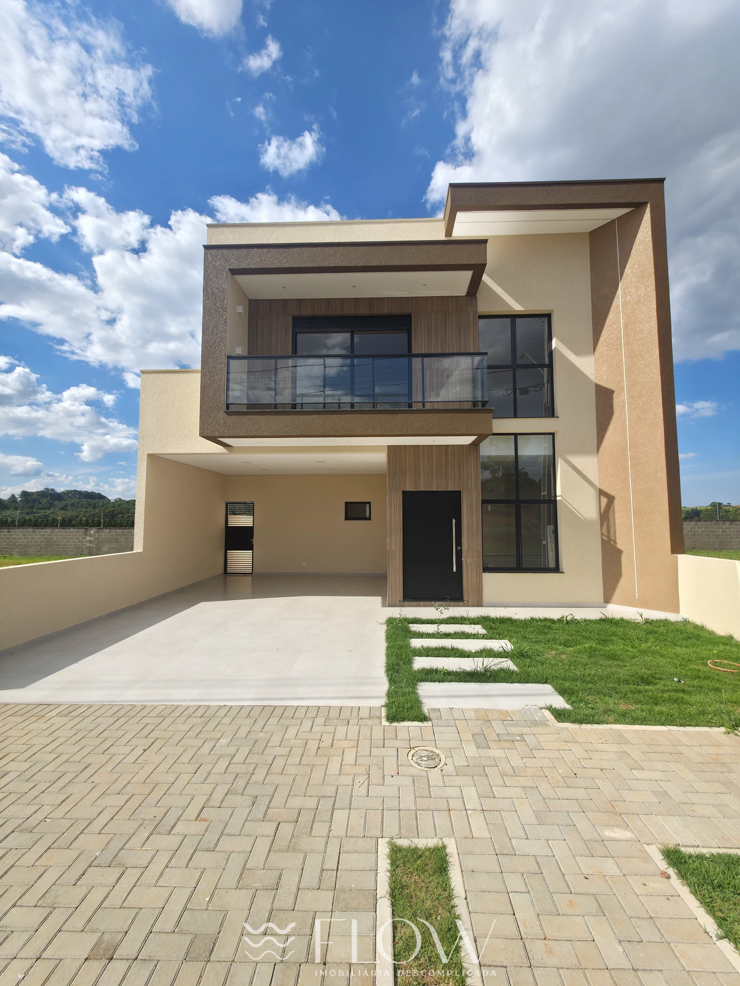 Sobrado em Jardim Carvalho