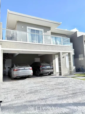 Casa Em Condomínio Com Mobiliada