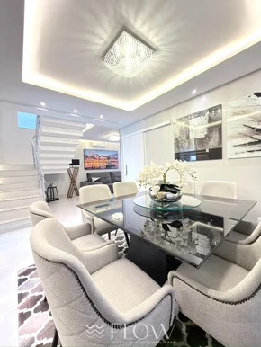 Casa Em Condomínio Com Mobiliada