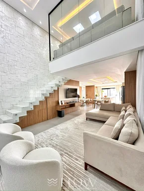 Casa Porteira Fechada Com 3 Suítes No Jd Carvalho