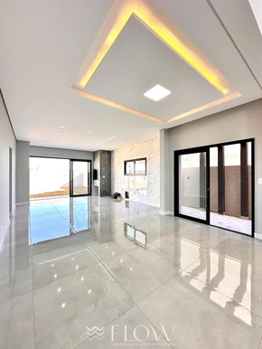 Casa Com 3 Suítes E Amplo Quintal No Fontana Di Trevi