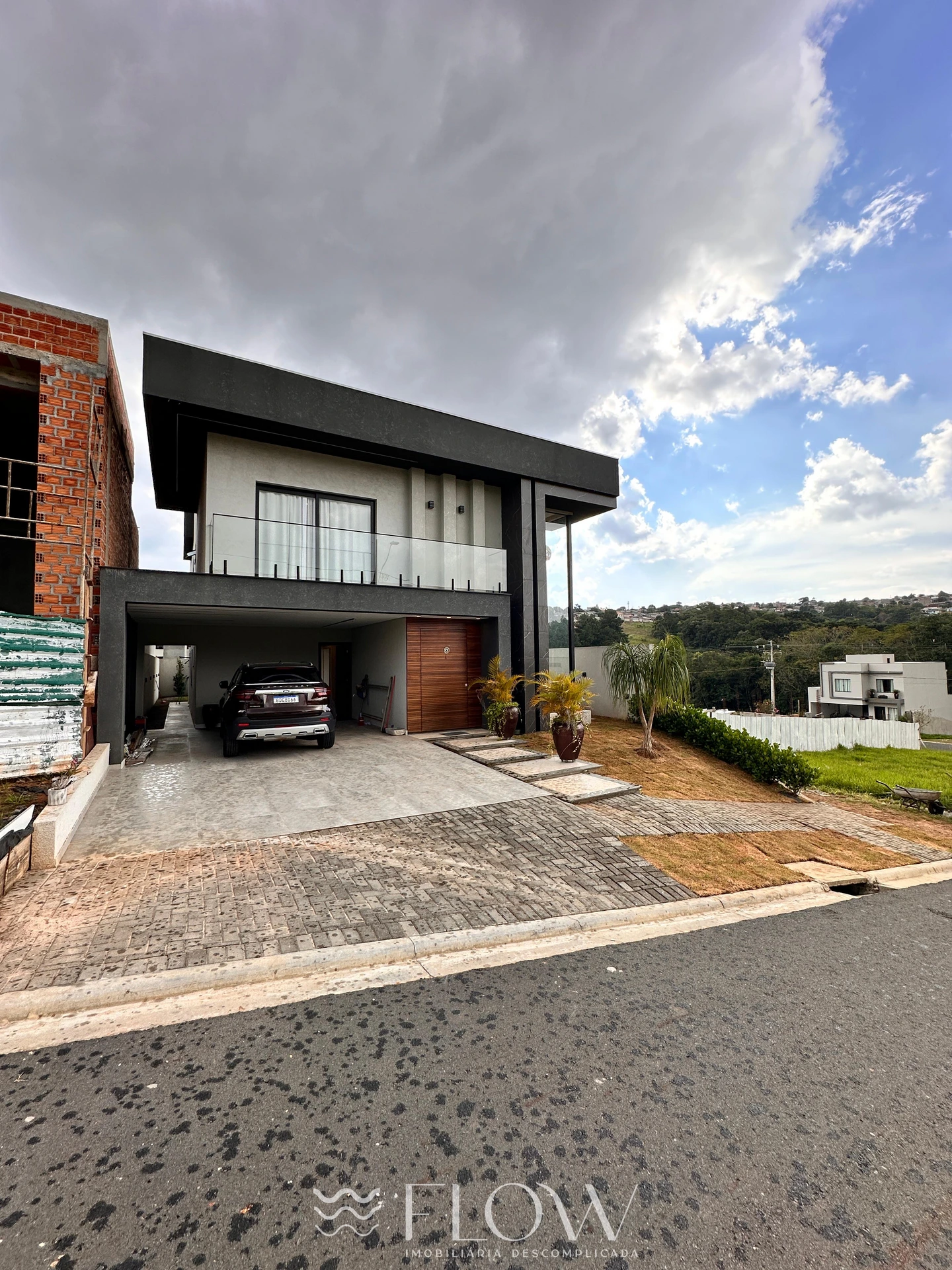 Casa Com 3 Suítes E Mezanino No Jd Carvalho