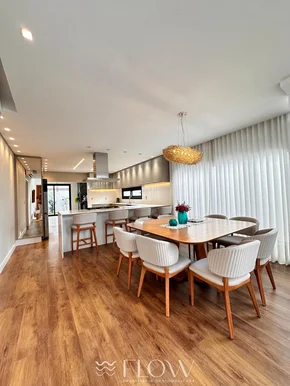Casa Com 3 Suítes E Mezanino No Jd Carvalho