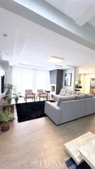 <strong>APARTAMENTO DUPLEX - JARDIM CARVALHO - EM FRENTE  PRAÇA</strong>