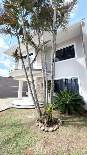 Casa Porteira Fechada Com 5 Quartos Em Oficinas