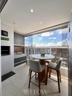 Apartamento Mobiliado Com 3 Quartos E 3 Vagas No Centro