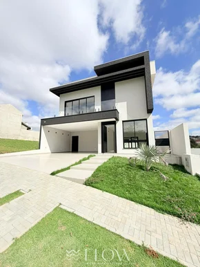 Casa Com 4 Suítes Em Condomínio No Jd Carvalho