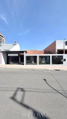 <strong>CASA TÉRREA COM EDÍCULA NA REGIÃO DE ÓRFÃS</strong>
