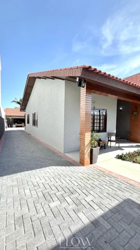 Casa Térrea Com Edícula Na Região De órfãs