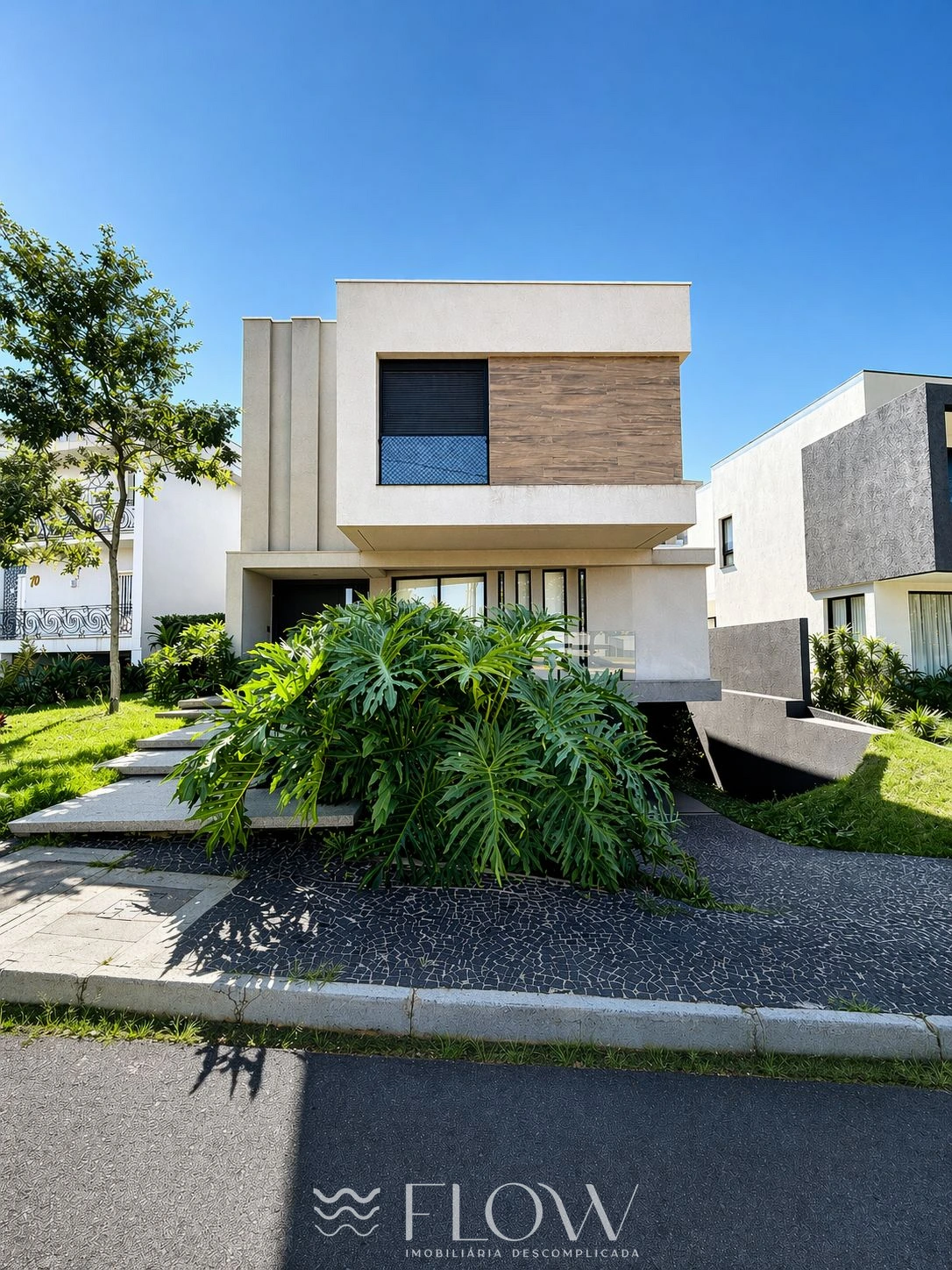 Casa De Alto Padrão Com 4 Suítes - Jd América