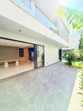 Casa De Alto Padrão Com 4 Suítes - Jd América