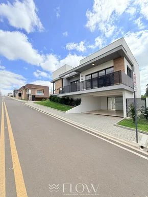 Casa Em Condomínio Com 3 Quartos E Climatização