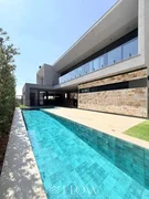 <strong>CASA DE ALTO PADRÃO COM 4 SUÍTES E PISCINA AQUECIDA</strong>
