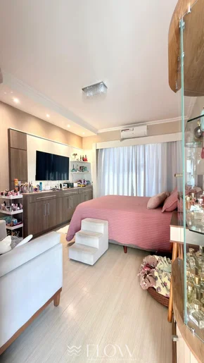 Casa Com 3 Quartos E Excelente Localização