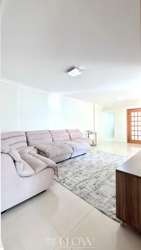 Apartamento No Centro Com Sacada E Churrasqueira