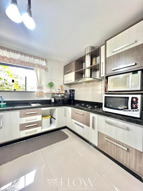 Residência Com ático, Closet E área Gourmet