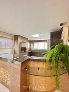 <strong>CASA COM 4 SUÍTES E ELEVADOR</strong>