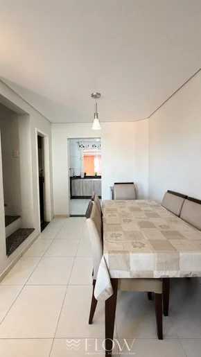 Casa De Esquina Próxima Ao Shopping Palladium