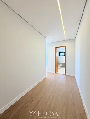Apartamento Com 3 Suítes E 3 Vagas