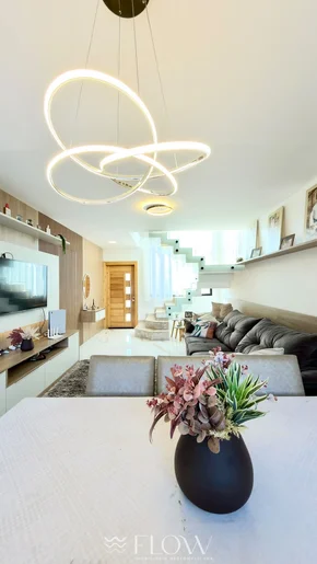 Casa 100% Mobiliada Com 3 Suítes