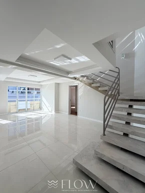 Apartamento Com 3 Suítes Na Vila Estrela
