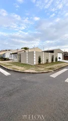 CASA DE ESQUINA E AMPLO TERRENO JARDIM LAFIORI - Foto 4