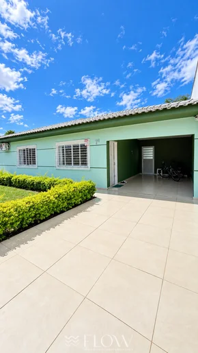 Casa Com 3 Quartos E Amplo Quintal Em Uvaranas
