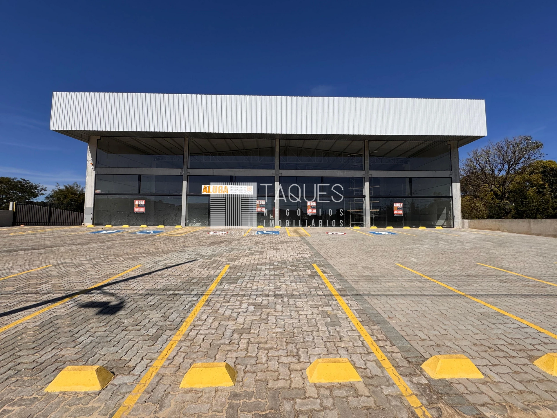 Excelente Barracão Para Locação - Uvaranas - 1589m2