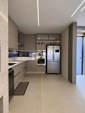 Casa à Venda - Condomínio Coliseu - 230,5m2 - Mobilado