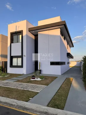 <strong>Casa à Venda - Condomínio Coliseu - 230,5m2 - Mobilado</strong>