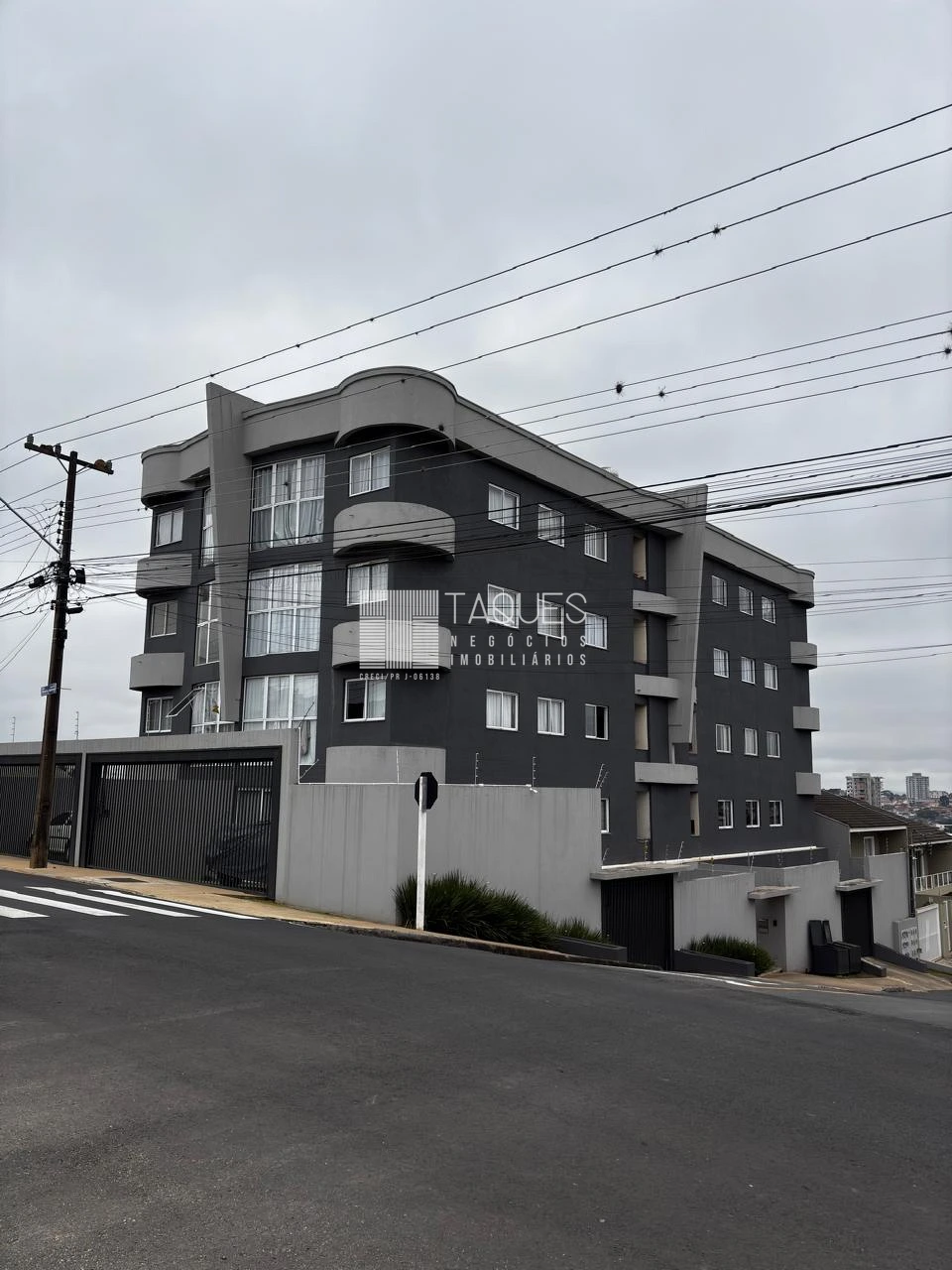 Apartamento à Venda / Jardim Carvalho