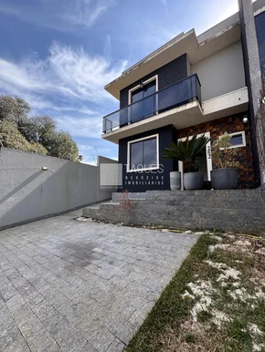 Sobrado à Venda - Estrela - 140m2