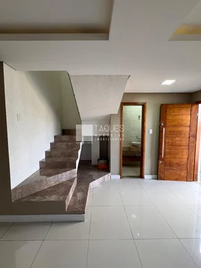 Sobrado à Venda - Estrela - 140m2
